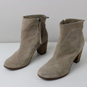 TOMS Lunata Desert Taupe Brown Bootie Suede Leather Stack Heel Ankle Boot Size 9